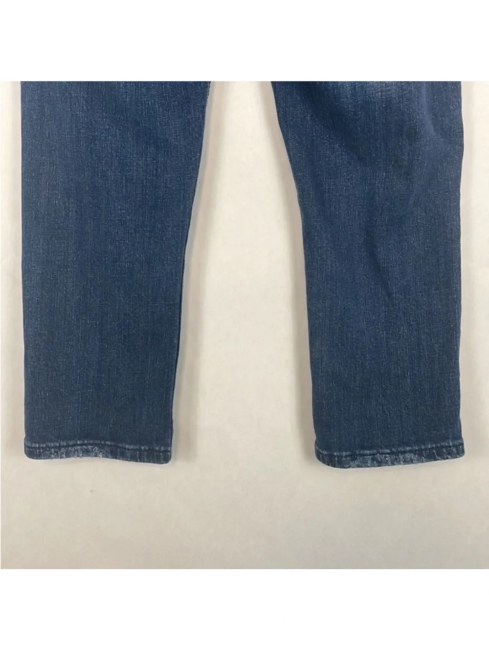 Miss Me Women’s Blue Denim Capri Jeans Low Rise Embellished Flap Pocket Size 27.